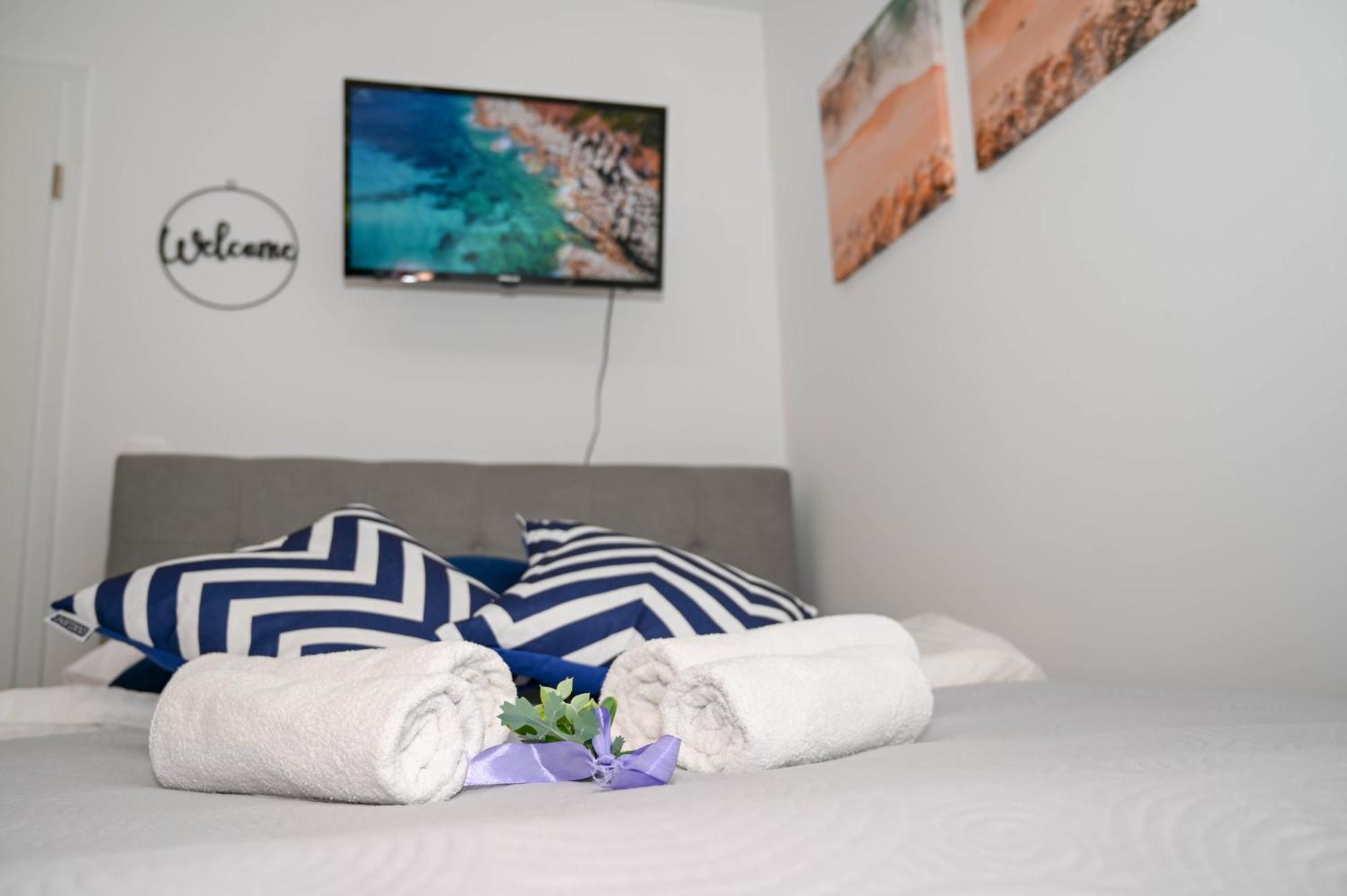 Blue Apartment With Free Parking Ljubljana Extérieur photo