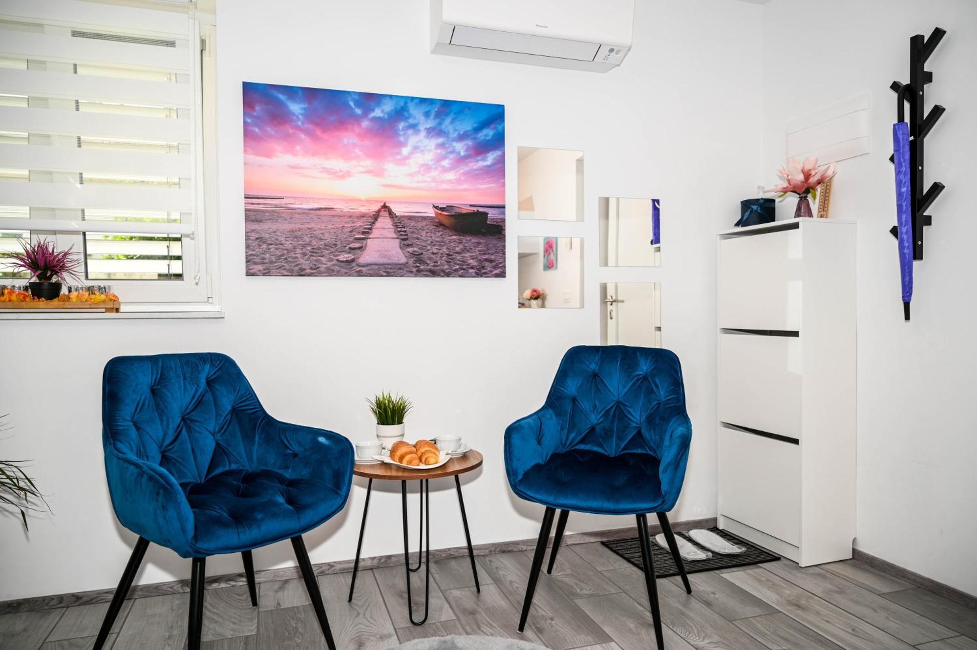 Blue Apartment With Free Parking Ljubljana Extérieur photo
